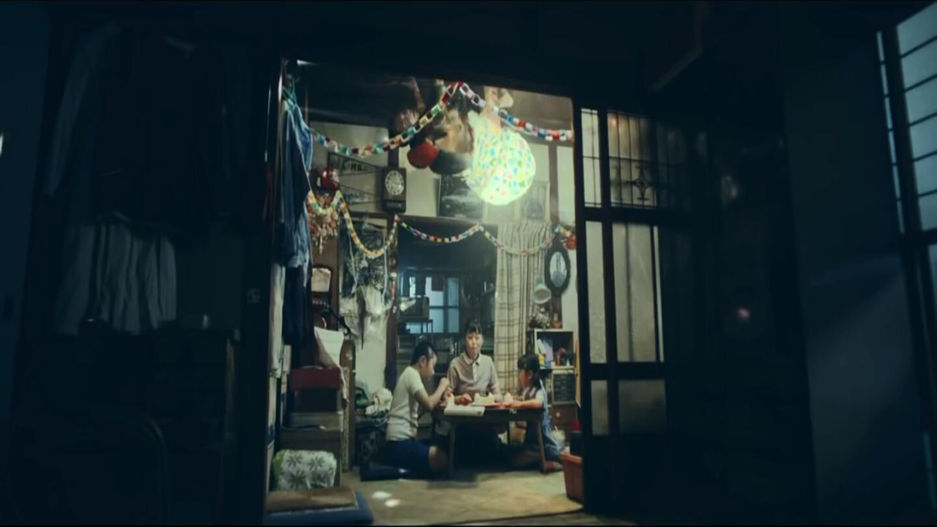 日本LED灯品牌OCEDEL照明广告—「萤火虫男」篇 