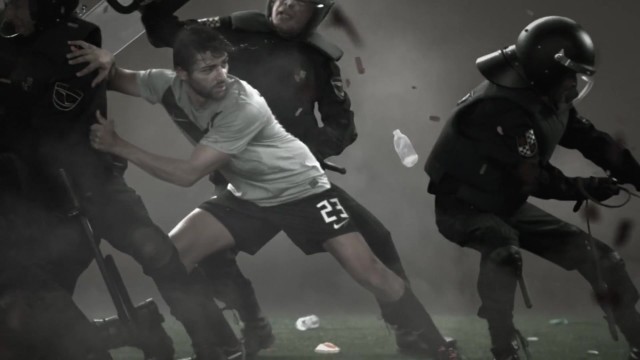 Nike耐克运动鞋 -《踢足球篇》- Rogue films制作