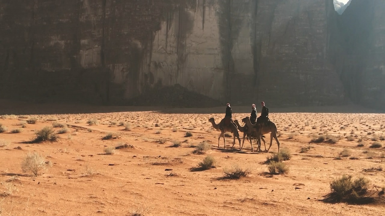 《我在约旦旅行》•沙漠中穿行摄影•充满活力的世界