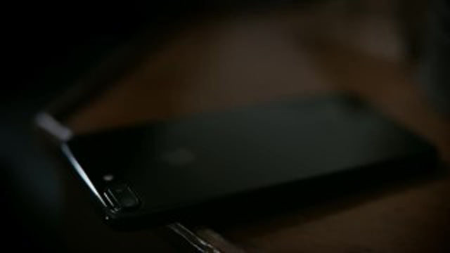 Apple苹果手机 -《 iphone7》- 导演未知